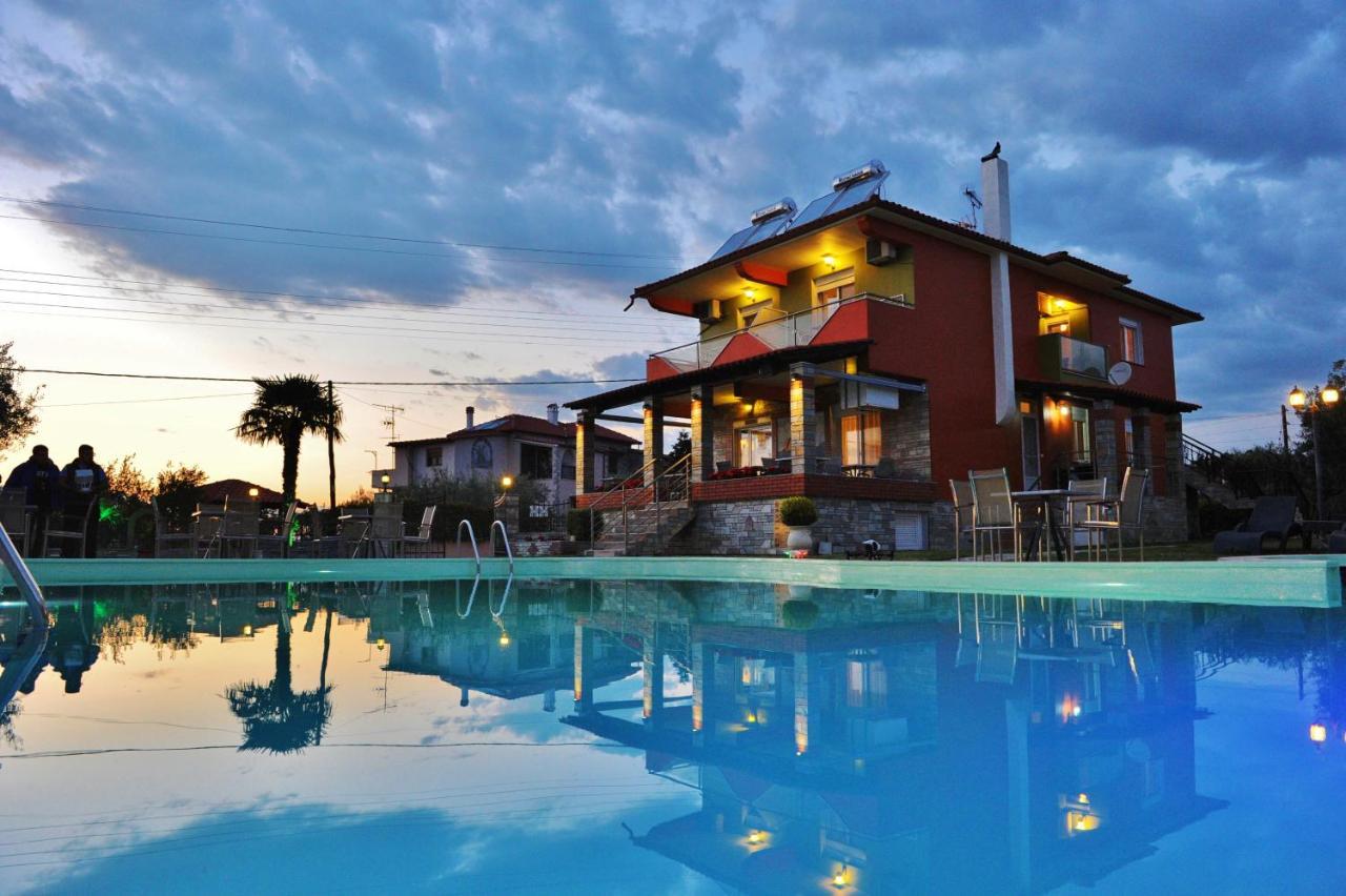 Sunday Resort Gerakini Esterno foto