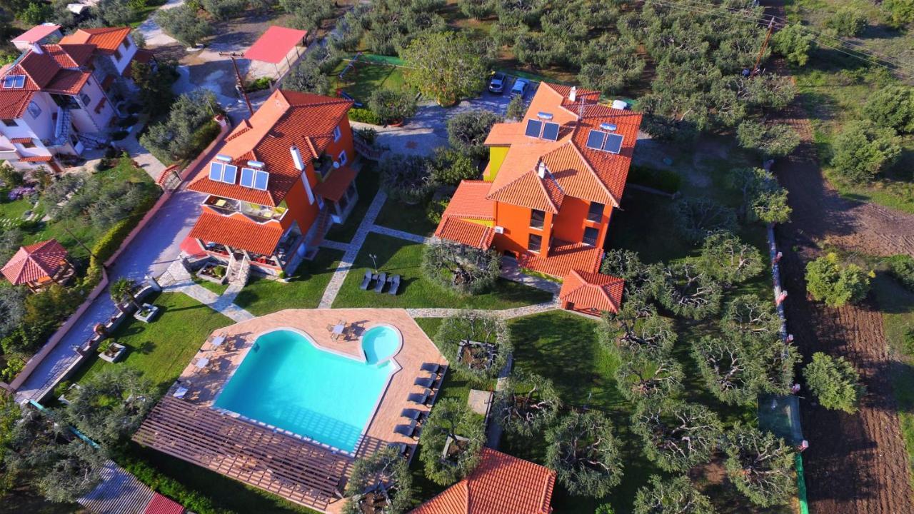 Sunday Resort Gerakini Esterno foto