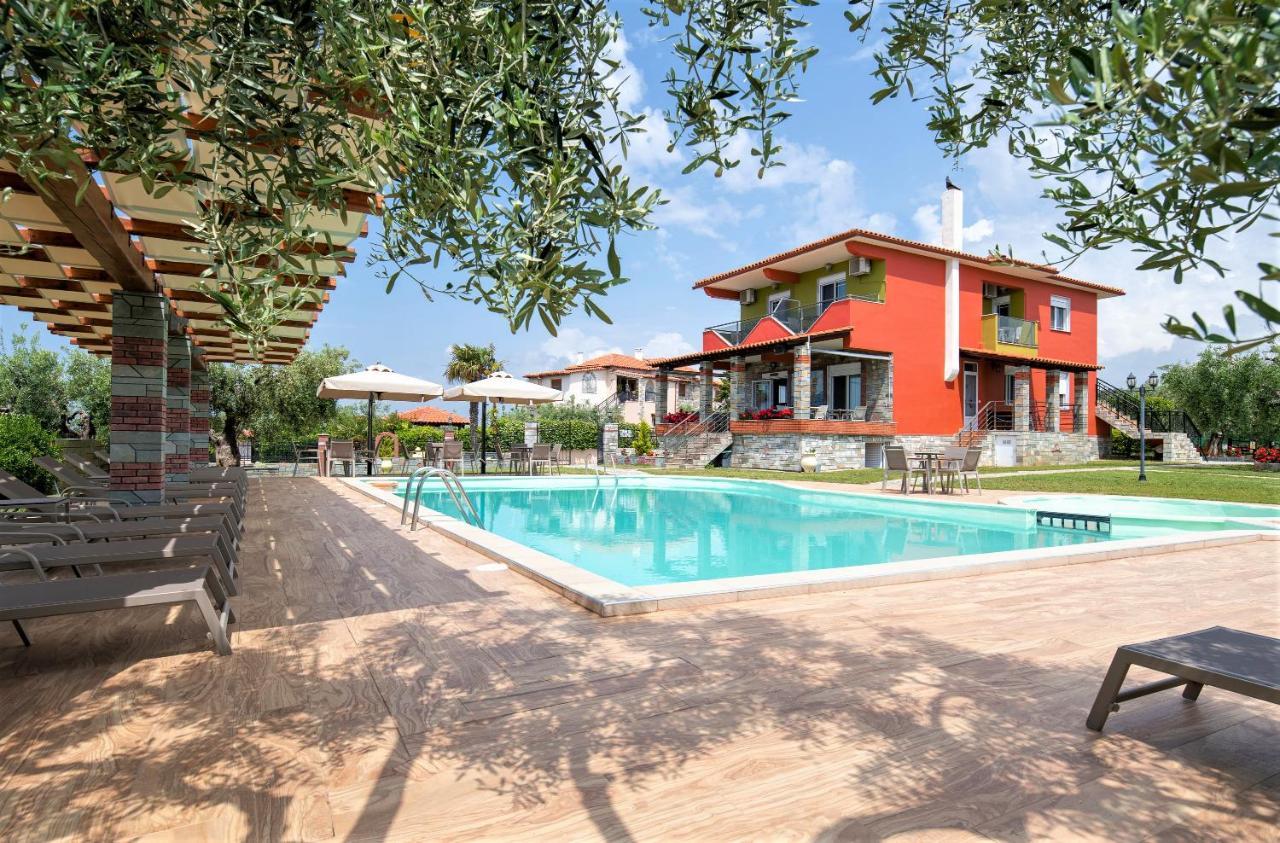 Sunday Resort Gerakini Esterno foto