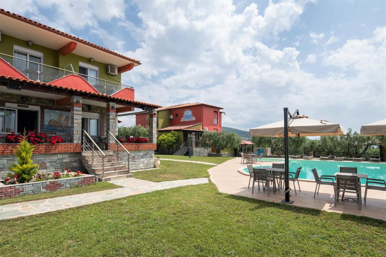 Sunday Resort Gerakini Esterno foto