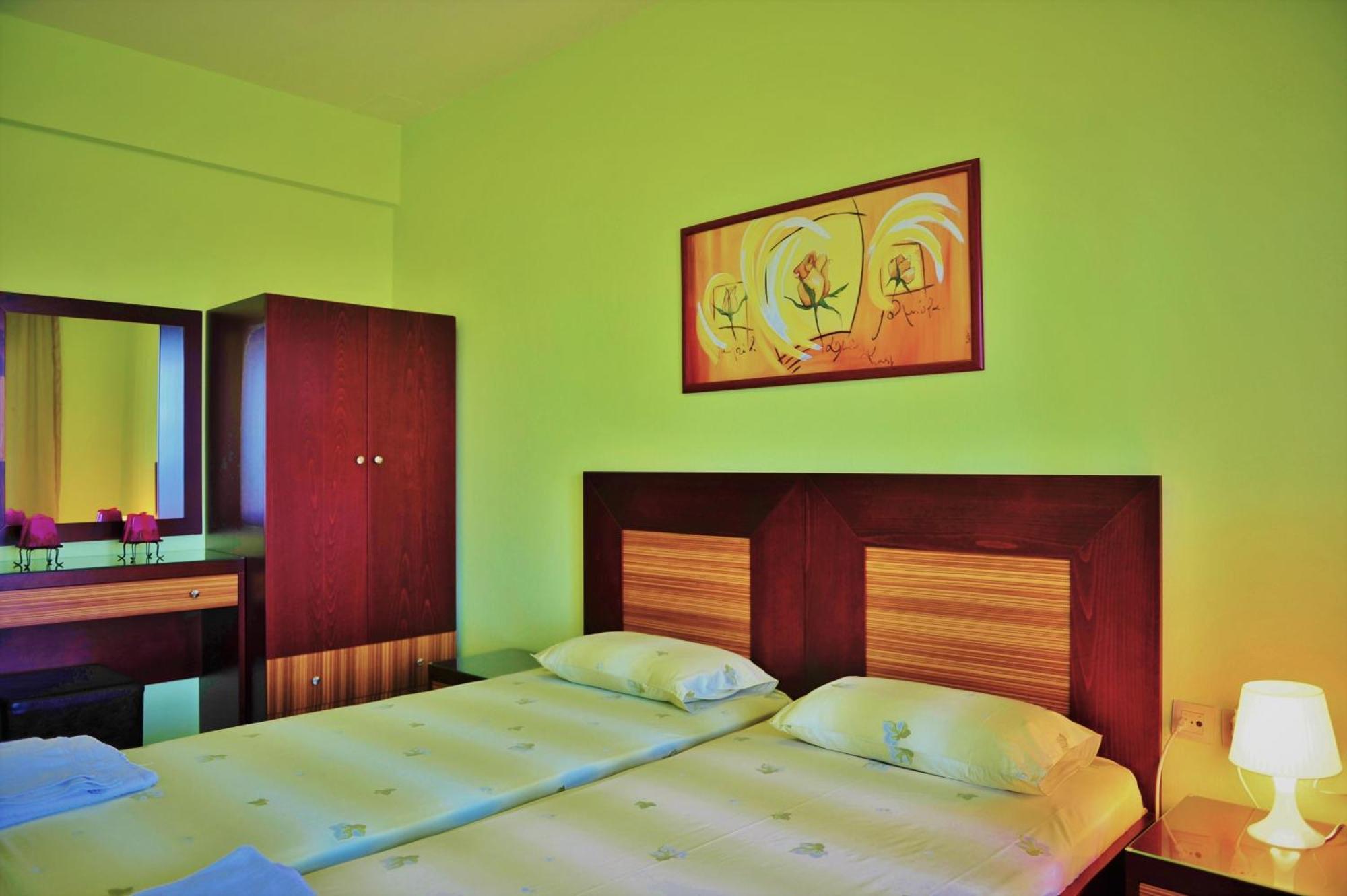Sunday Resort Gerakini Esterno foto