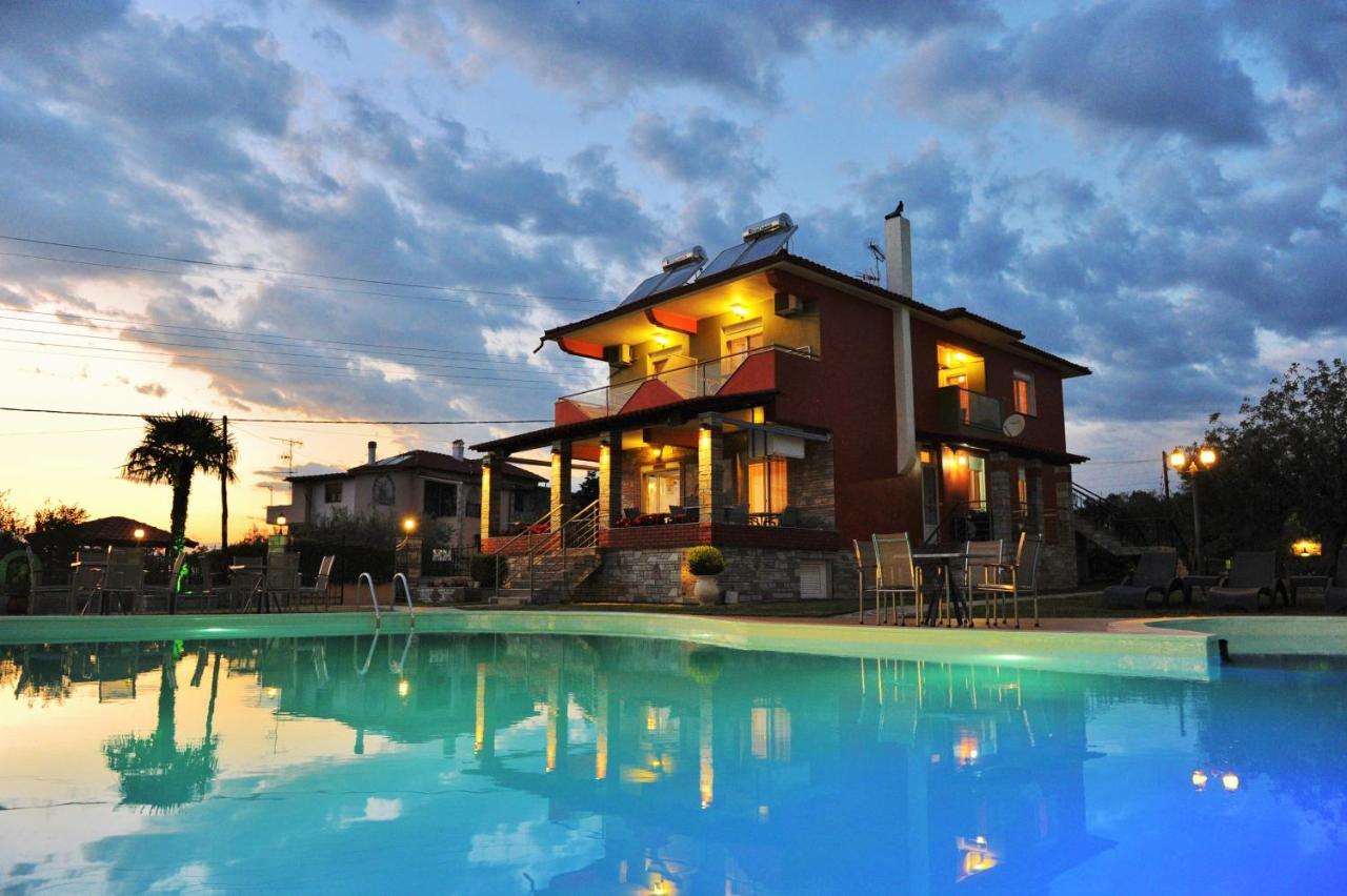 Sunday Resort Gerakini Esterno foto