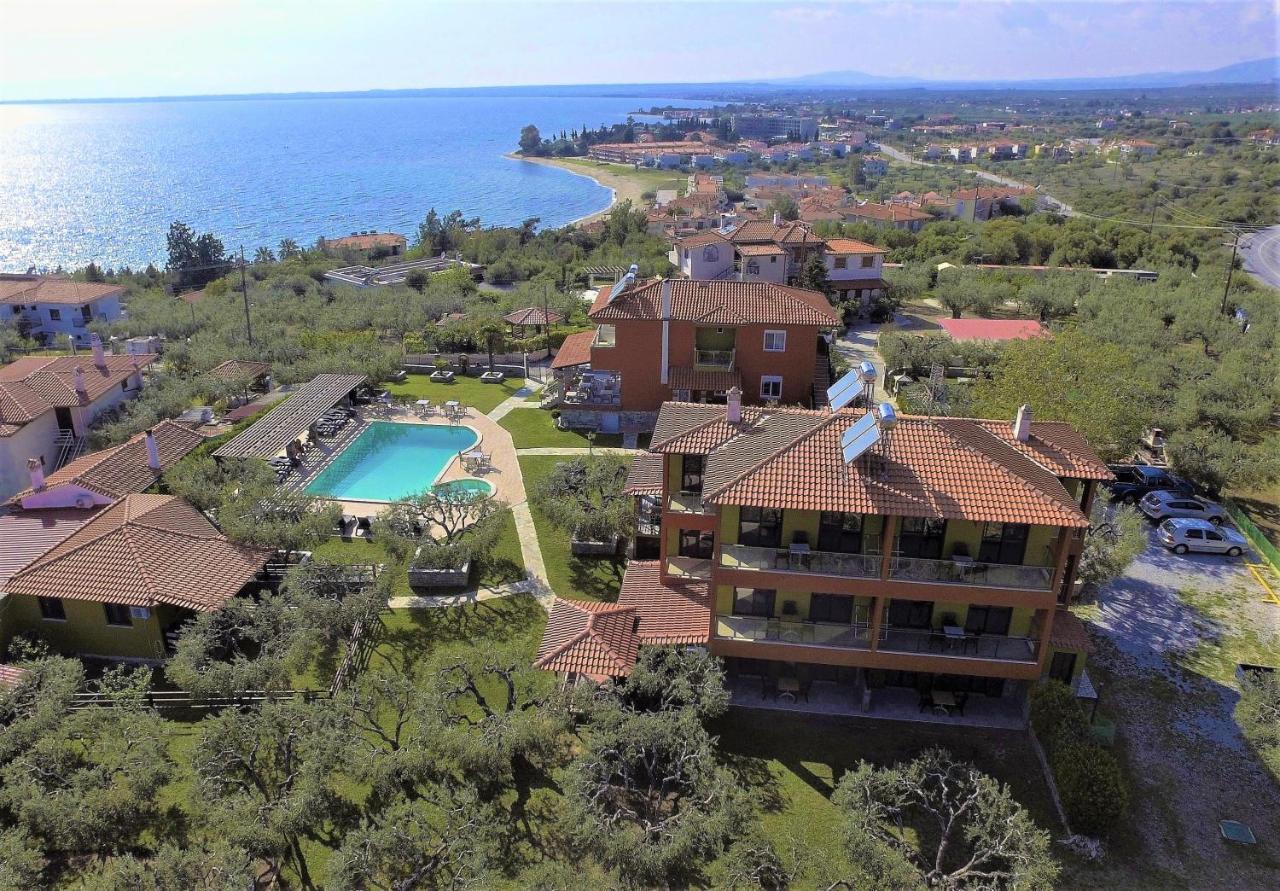 Sunday Resort Gerakini Esterno foto